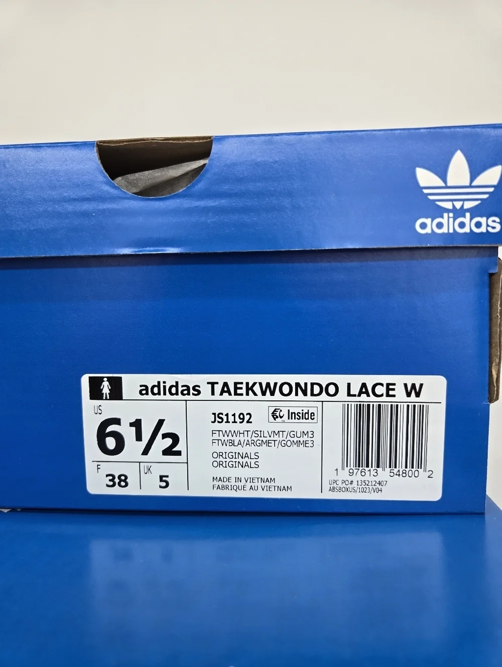 Adidas Women's Taekwondo JS1192 White Silver Metallic Gum Shoes Size 6.5 New